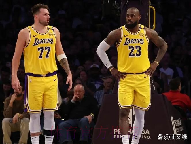 西媒：贝林为四前锋体系付出代价 他需要回撤防守